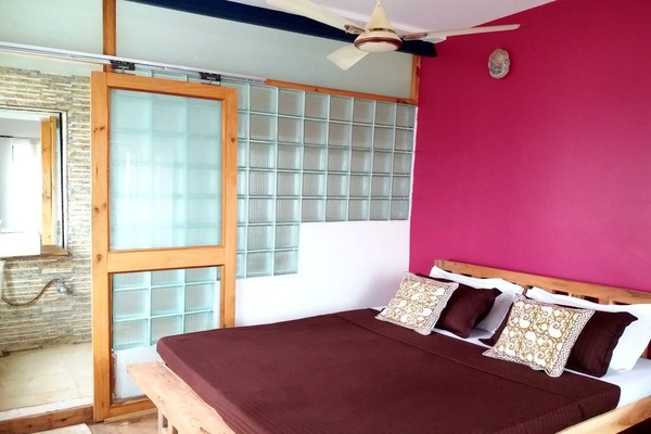 Hotel U Turn – Prince Room