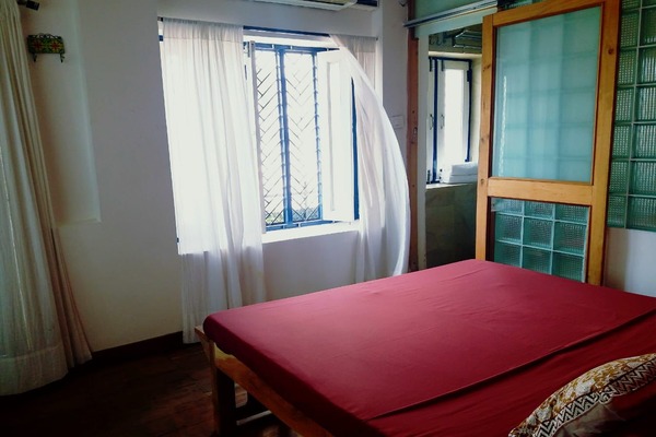 Hotel U Turn – Prince Room