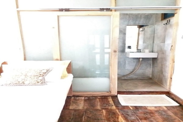 Hotel U Turn – Prince Room